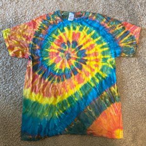 Gildan Tie Dye T-Shirt SIZE MEDIUM